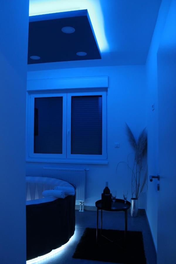 Jacuzzi Apartment Code 96 萨格勒布 外观 照片